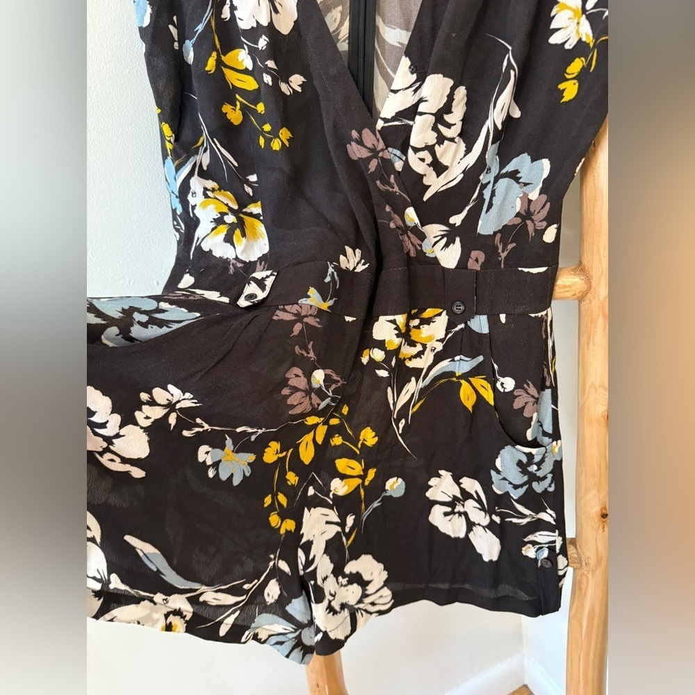 Yumi Kim Liz Floral Romper in Love Triangle Black Small - Picture 6 of 8